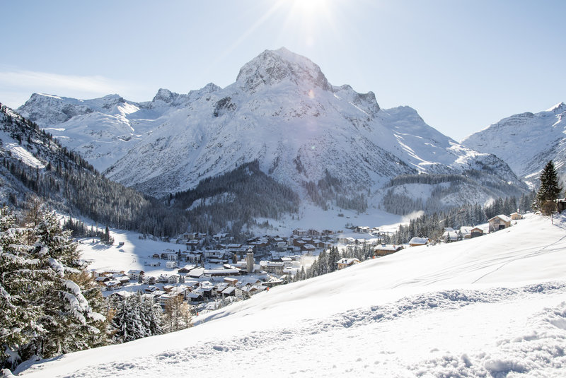 Lech mit Omeshorn © Bernadette Otter - Lech Zürs Tourismus GmbH.jpg