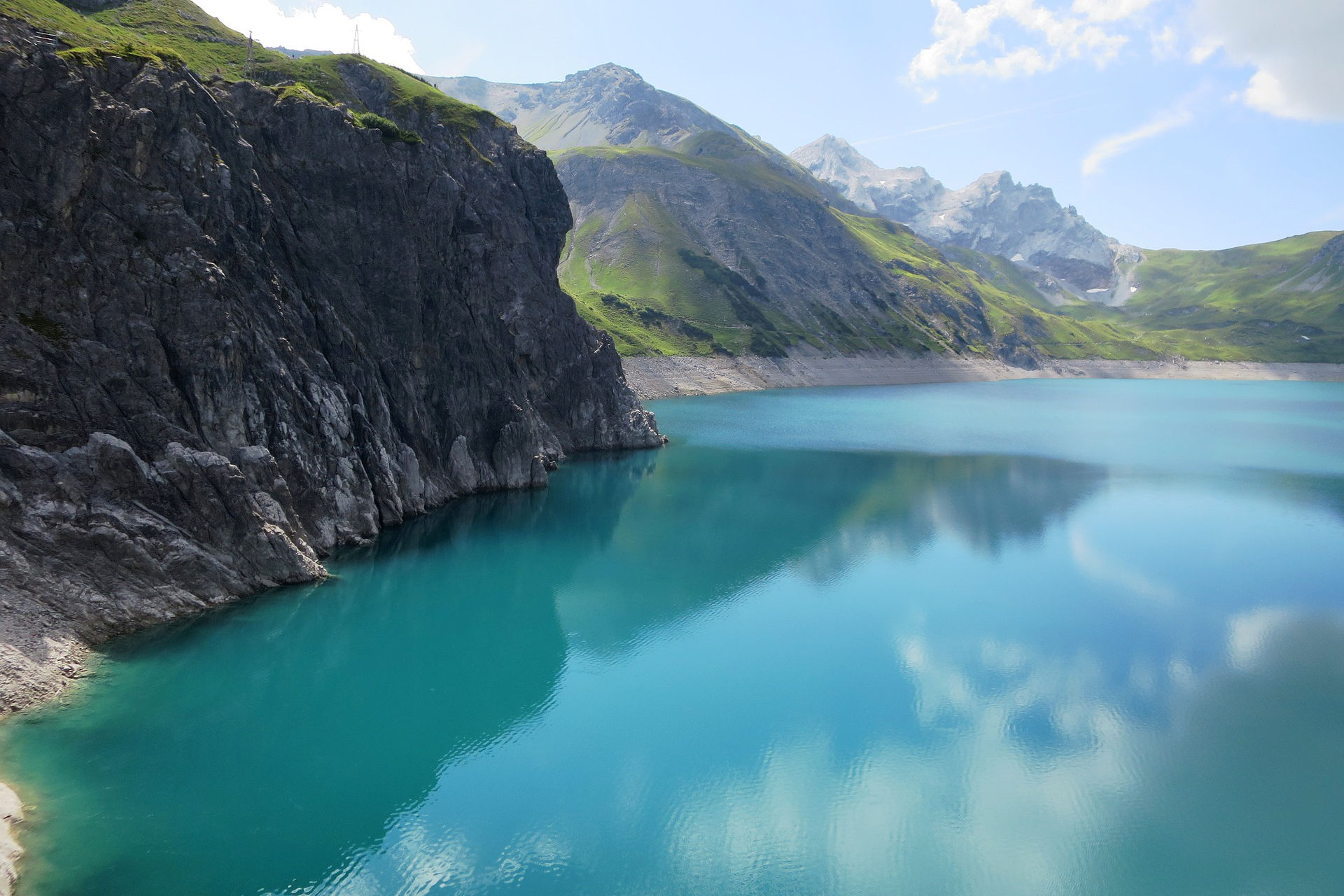 Lünersee und Berglandschaft in Vorarlberg